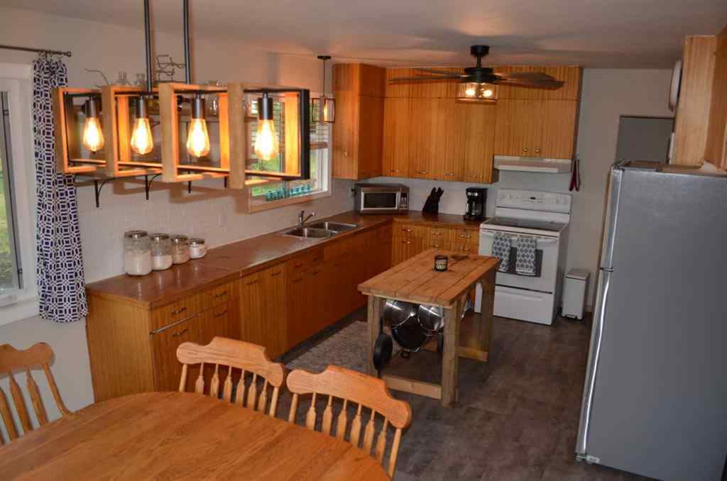 MLS® A2243201 - 14123 Township Road 404   in NONE Rural Flagstaff County, Residential