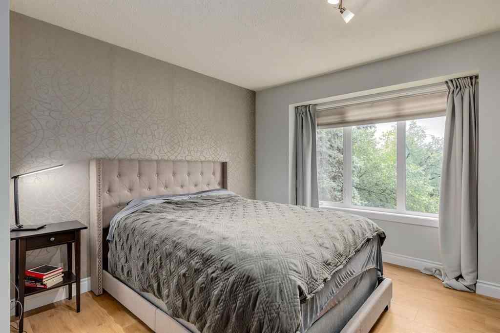 MLS® A2243203 - 122 Killarney Glen Court SW in Killarney/Glengarry Calgary, Residential