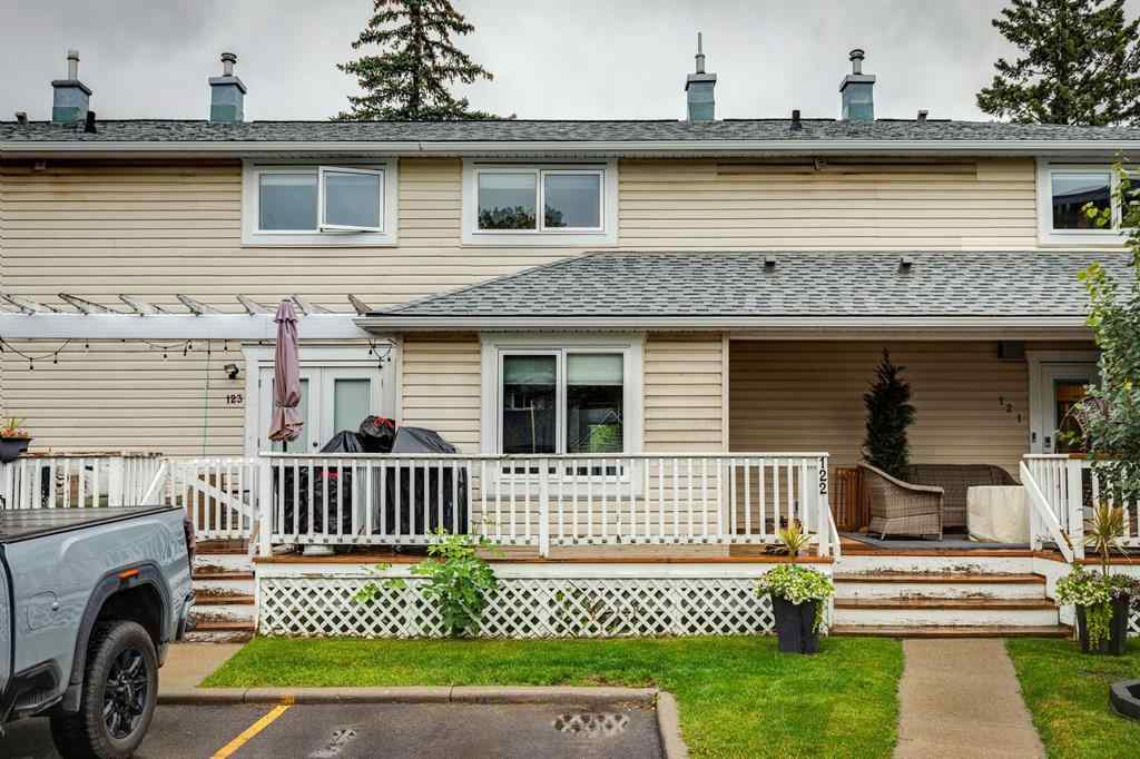 MLS® A2243203 - 122 Killarney Glen Court SW in Killarney/Glengarry Calgary, Residential