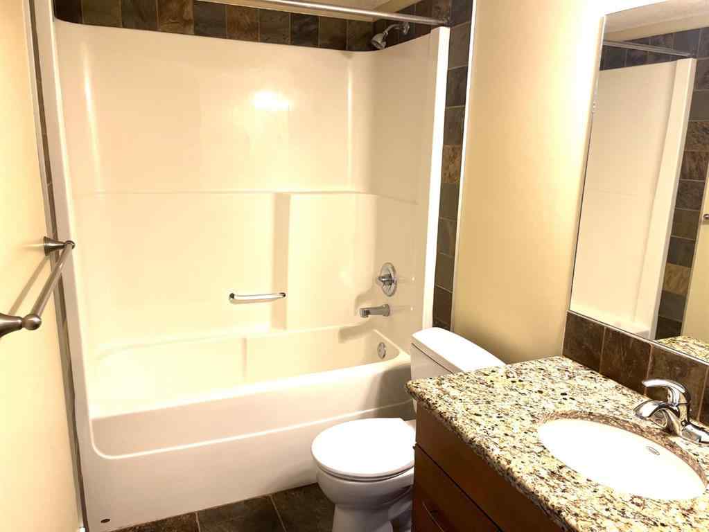 MLS® A2243207 - Unit #307 725 4 Street NE in Renfrew Calgary, Residential
