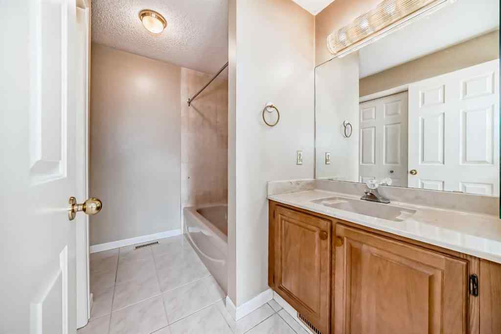 MLS® A2243212 - Unit #23 275 Woodridge Drive SW in Woodlands Calgary, Residential