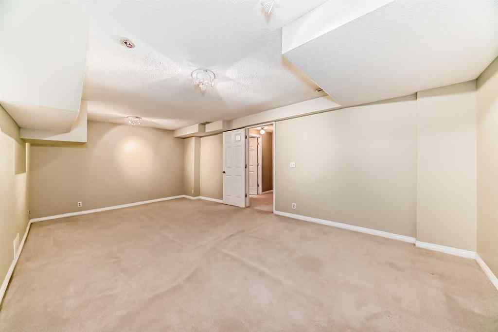 MLS® A2243212 - Unit #23 275 Woodridge Drive SW in Woodlands Calgary, Residential