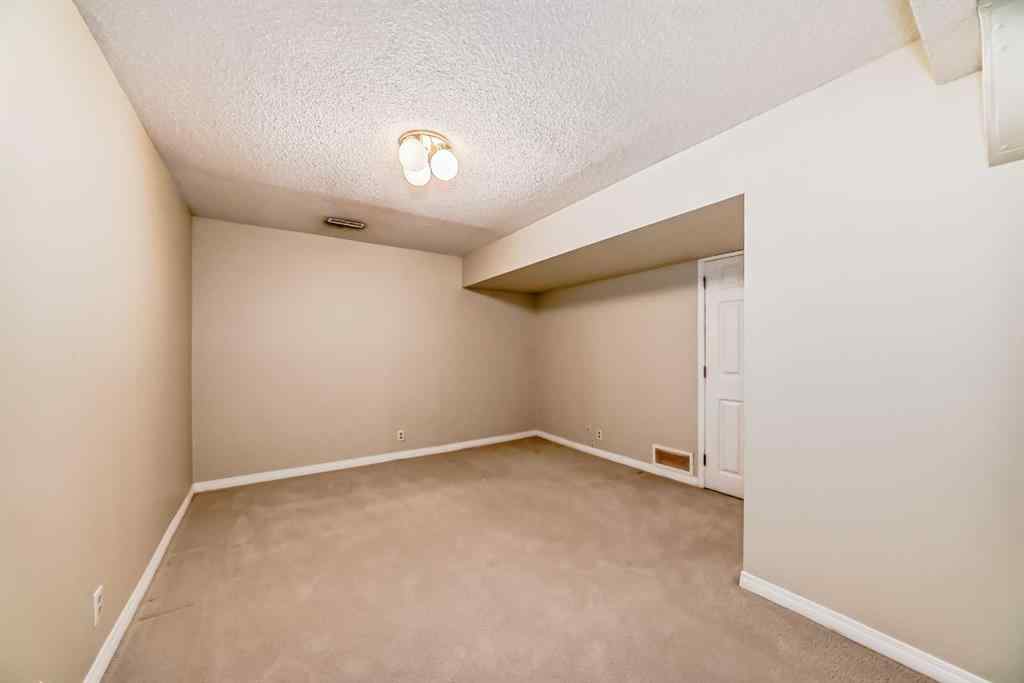 MLS® A2243212 - Unit #23 275 Woodridge Drive SW in Woodlands Calgary, Residential