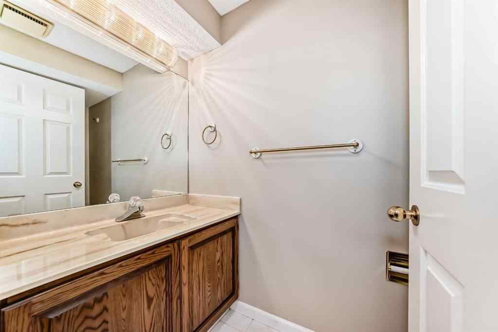 MLS® A2243212 - Unit #23 275 Woodridge Drive SW in Woodlands Calgary, Residential
