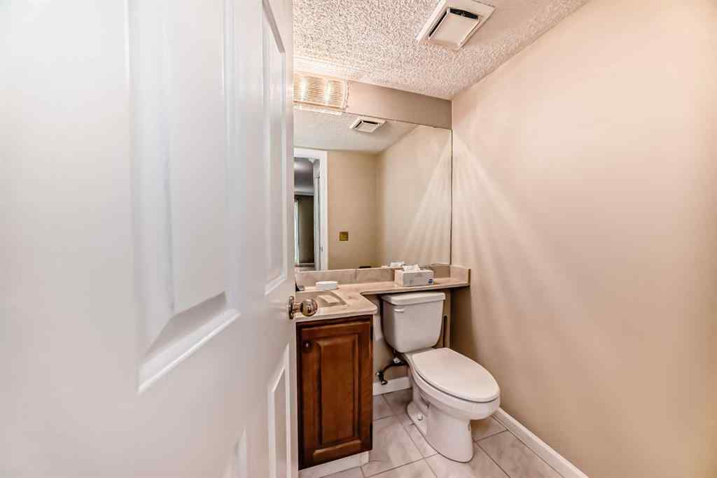 MLS® A2243212 - Unit #23 275 Woodridge Drive SW in Woodlands Calgary, Residential