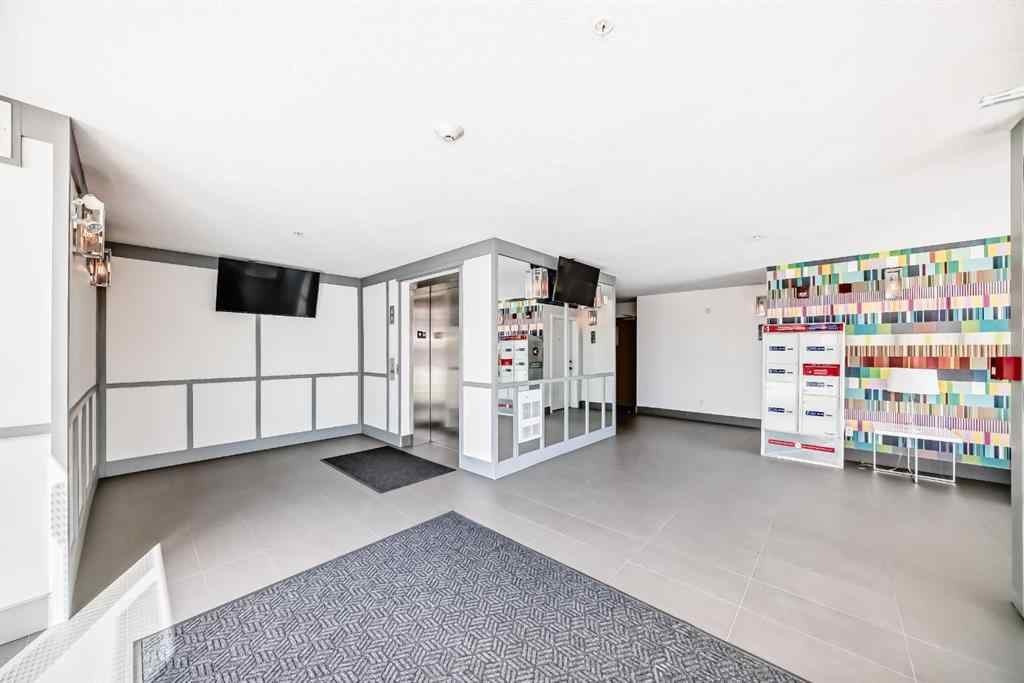 MLS® A2243214 - Unit #201 2702 17 Avenue SW in Shaganappi Calgary, Residential