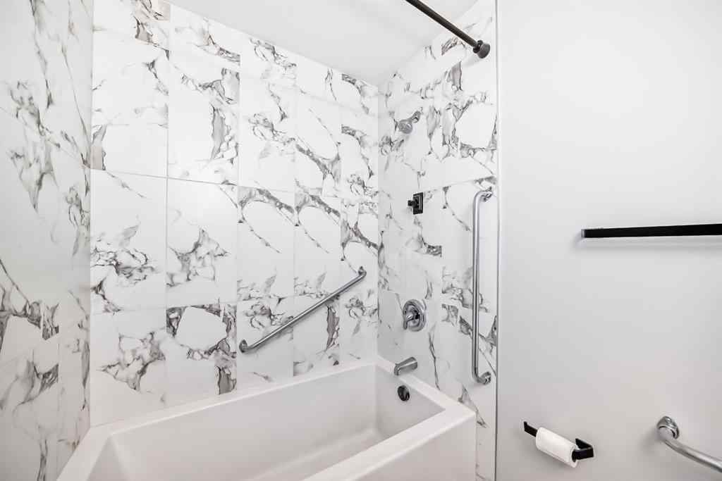 MLS® A2243214 - Unit #201 2702 17 Avenue SW in Shaganappi Calgary, Residential