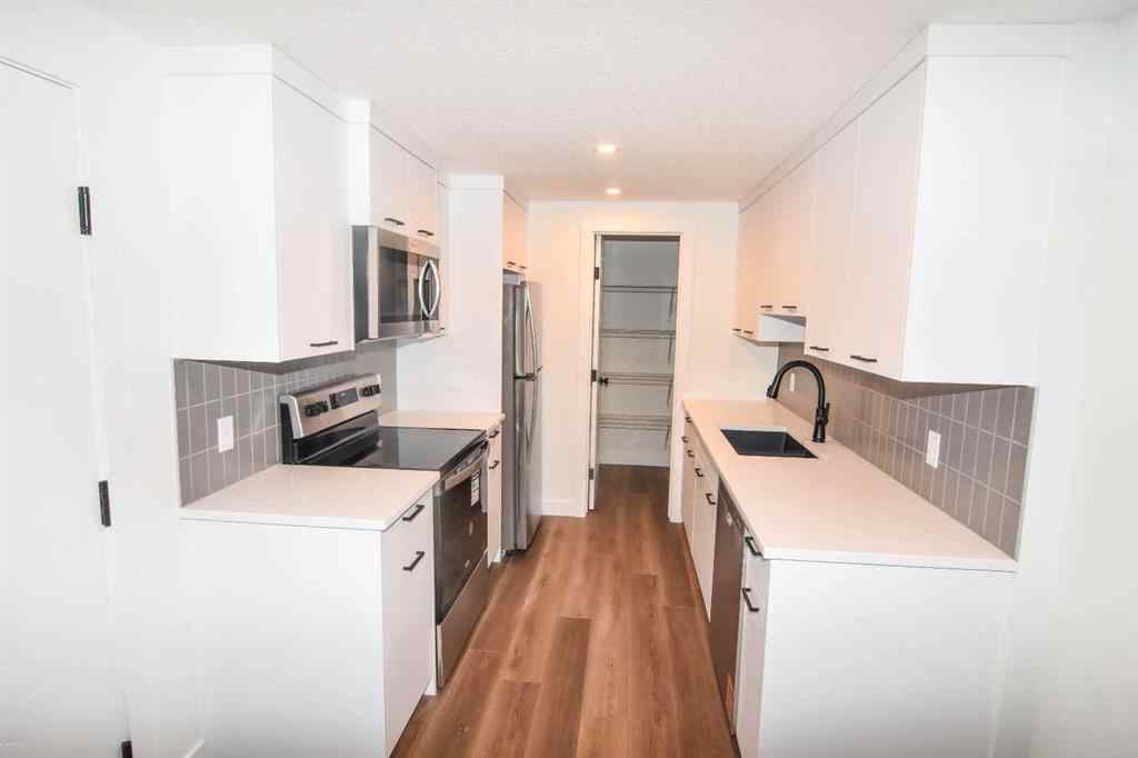 MLS® A2243215 - 435 UNION Avenue SE in Seton Calgary, Rental