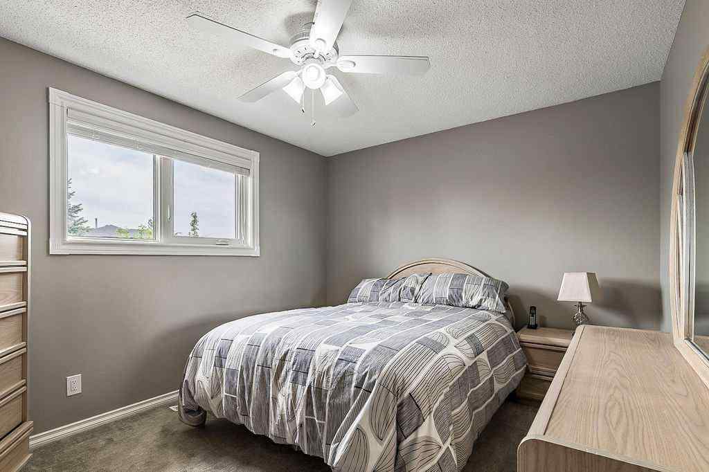 MLS® A2243231 - 141 Shawfield Way SW in Shawnessy Calgary, Residential