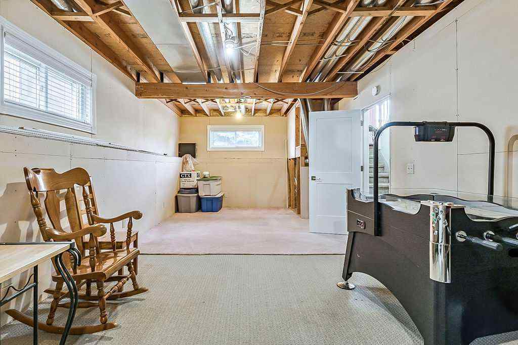 MLS® A2243231 - 141 Shawfield Way SW in Shawnessy Calgary, Residential