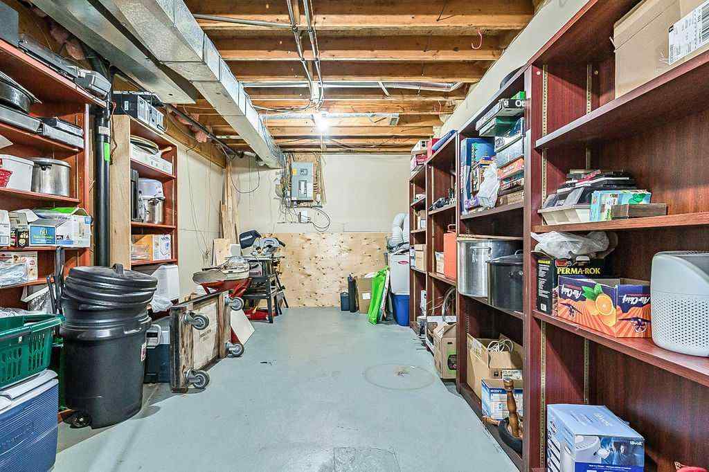 MLS® A2243231 - 141 Shawfield Way SW in Shawnessy Calgary, Residential