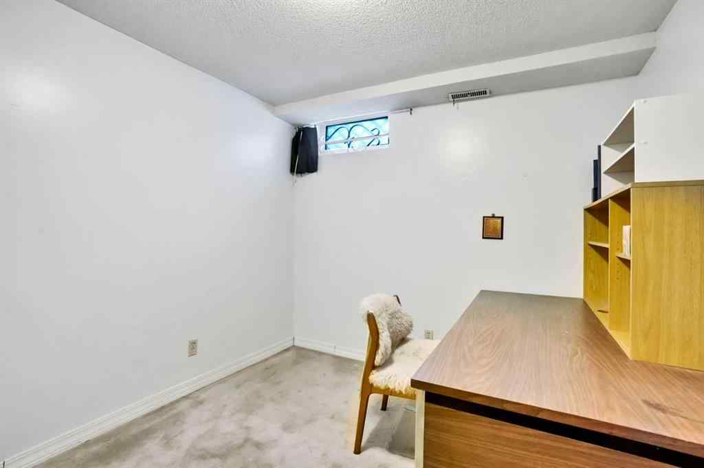 MLS® A2243235 - 1024 Lake Christina Way SE in Lake Bonavista Calgary, Residential