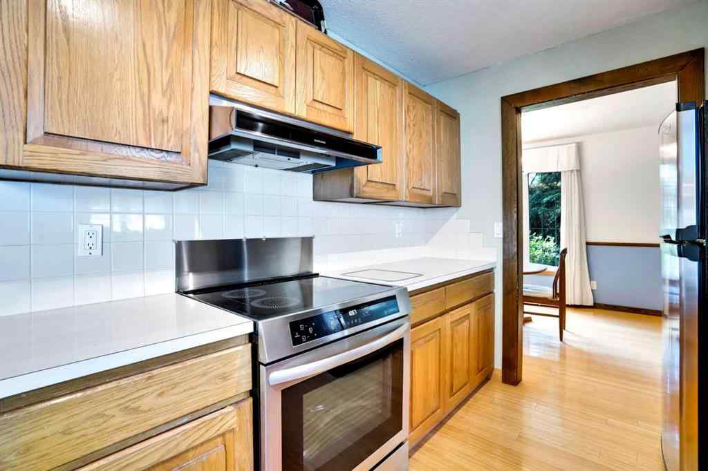 MLS® A2243235 - 1024 Lake Christina Way SE in Lake Bonavista Calgary, Residential