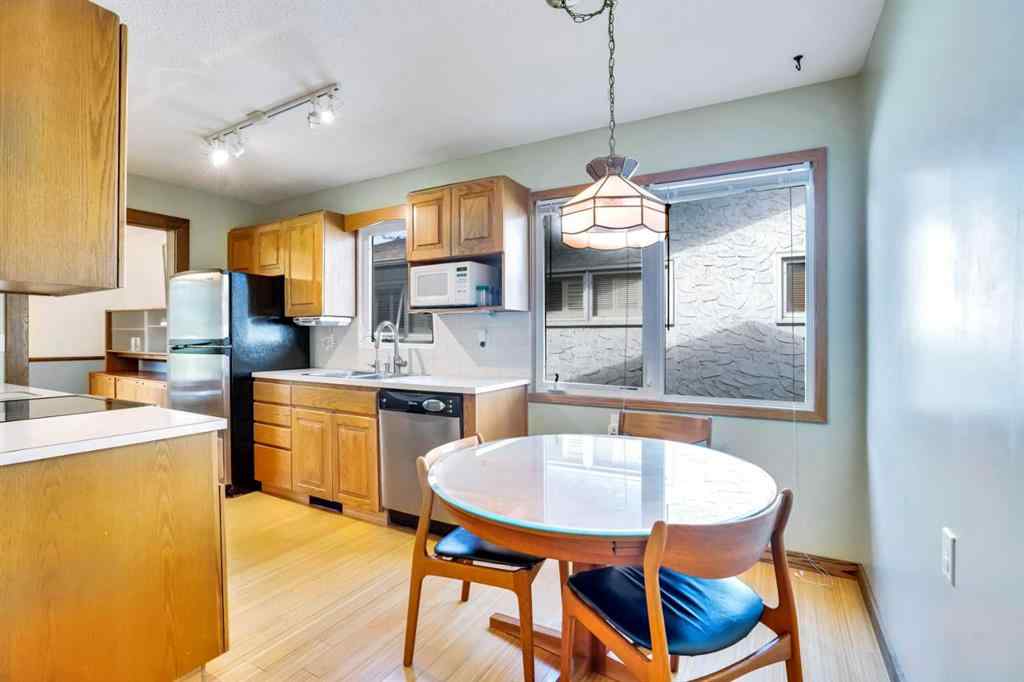 MLS® A2243235 - 1024 Lake Christina Way SE in Lake Bonavista Calgary, Residential