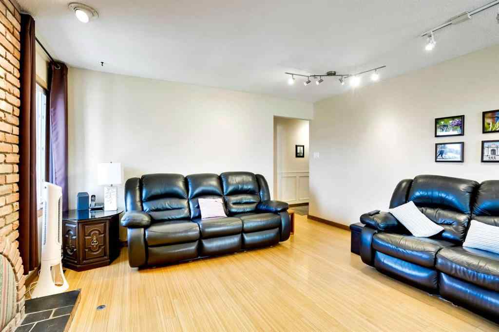 MLS® A2243235 - 1024 Lake Christina Way SE in Lake Bonavista Calgary, Residential