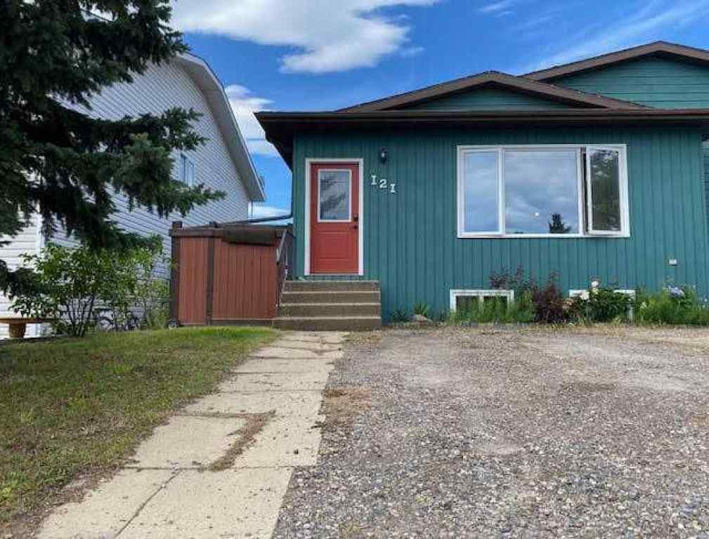 MLS® A2243243 - 121 SUTHERLAND Avenue  in Hillcrest Hinton, Residential