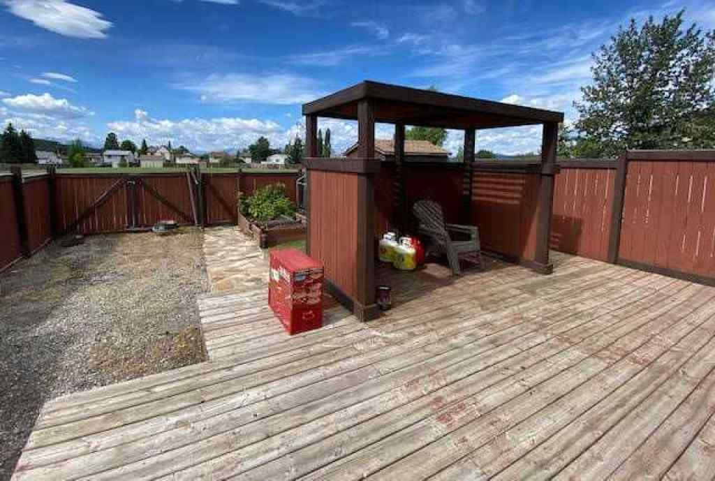 MLS® A2243243 - 121 SUTHERLAND Avenue  in Hillcrest Hinton, Residential