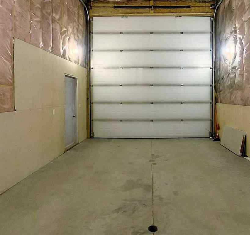 MLS® A2243248 - 710 54 Street S in Edson Edson, Commercial