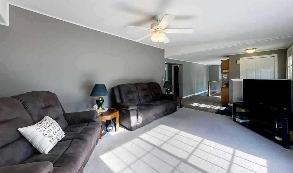MLS® A2243248 - 710 54 Street S in Edson Edson, Commercial