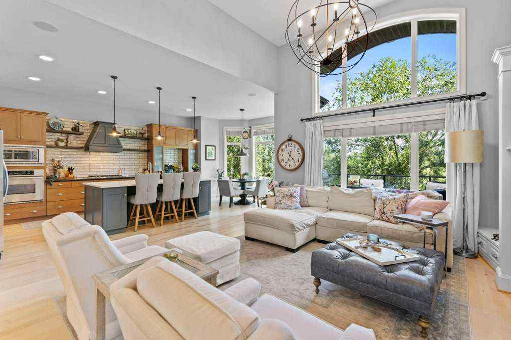 MLS® A2243259 - 51 Heritage Cove  in NONE Heritage Pointe, Residential