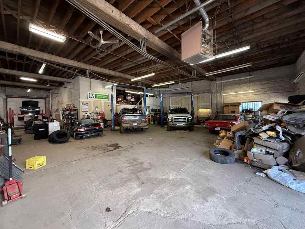 MLS® A2243264 - 2213 2 Avenue N in Anderson Industrial Park Lethbridge, Commercial