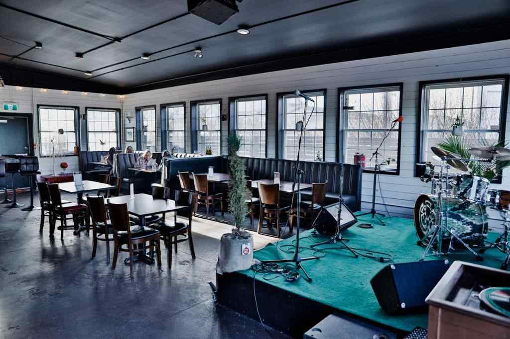 MLS® A2243266 - Unit #A 2409 16 Street  in NONE Didsbury, Commercial