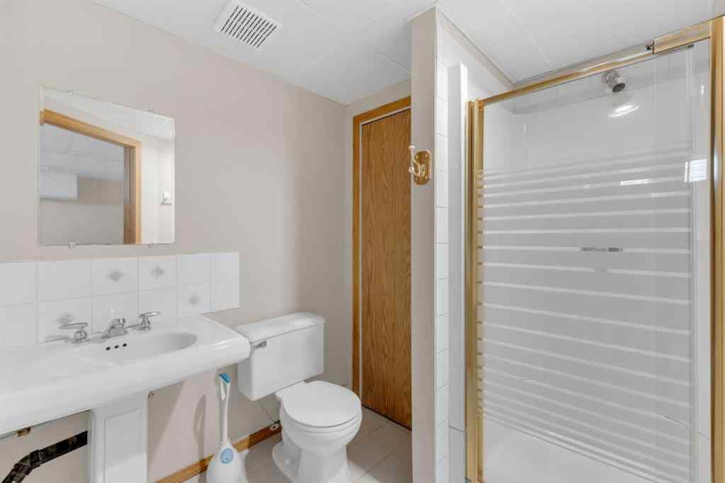 MLS® A2243268 - 76 kirby Street  in Kentwood East Red Deer, Residential