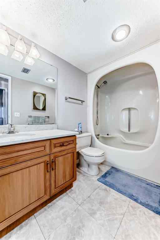 MLS® A2243273 - Unit #301 521 57 Avenue SW in Windsor Park Calgary, Residential