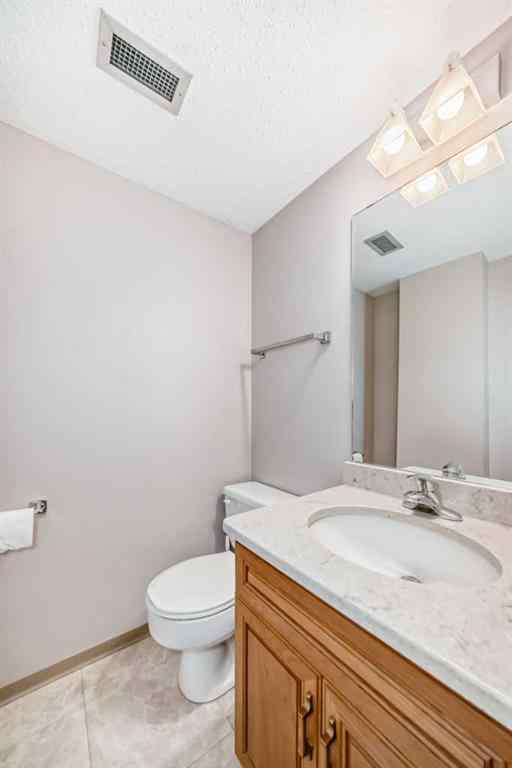MLS® A2243273 - Unit #301 521 57 Avenue SW in Windsor Park Calgary, Residential