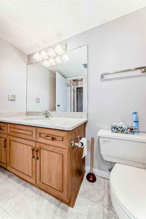 MLS® A2243273 - Unit #301 521 57 Avenue SW in Windsor Park Calgary, Residential