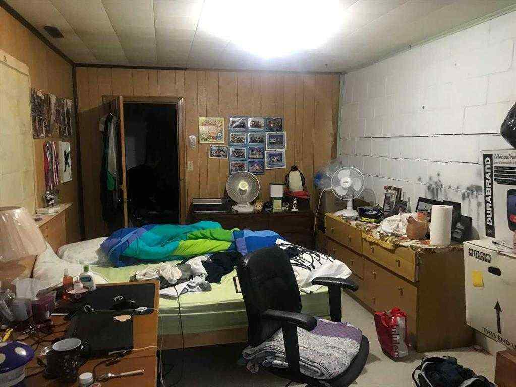 MLS® A2243274 - 4904 54 Street  in Forestburg Forestburg, Commercial