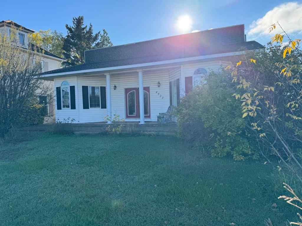 MLS® A2243283 - 4923 49 Street  in Hardisty Hardisty, Residential