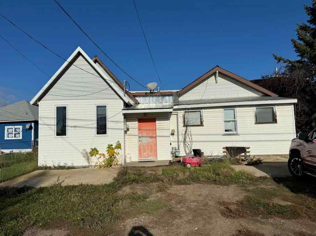 MLS® A2243283 - 4923 49 Street  in Hardisty Hardisty, Residential