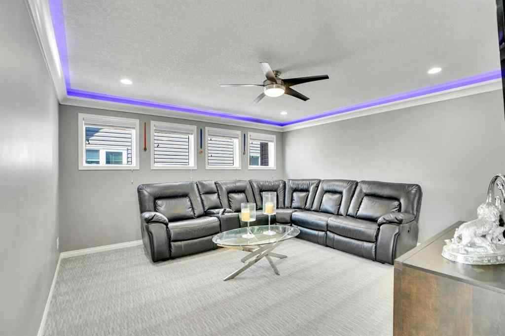 MLS® A2243290 - 33 Savanna Green NE in Saddle Ridge Calgary, Residential