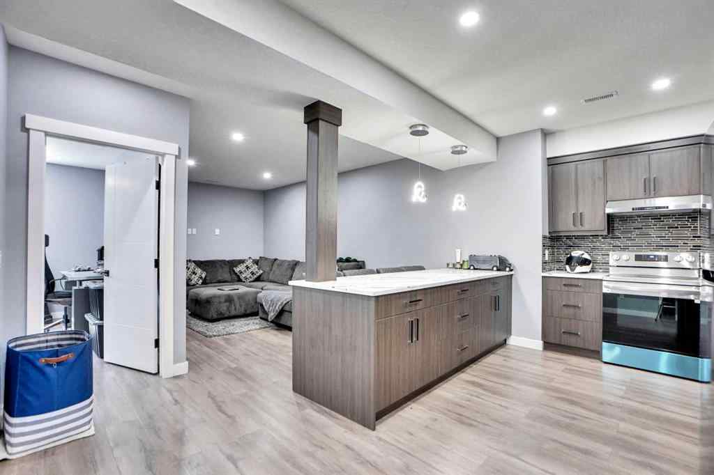 MLS® A2243290 - 33 Savanna Green NE in Saddle Ridge Calgary, Residential