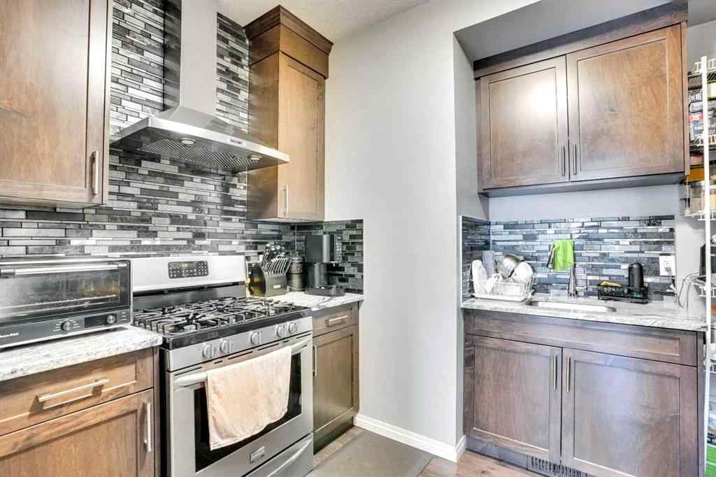MLS® A2243290 - 33 Savanna Green NE in Saddle Ridge Calgary, Residential
