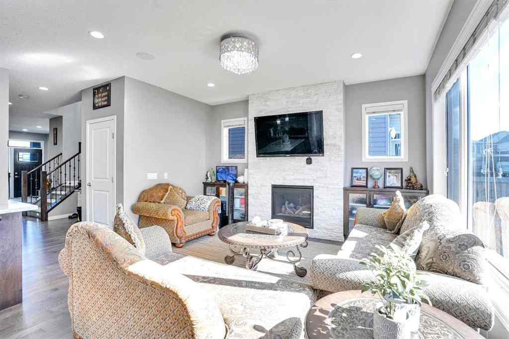 MLS® A2243290 - 33 Savanna Green NE in Saddle Ridge Calgary, Residential