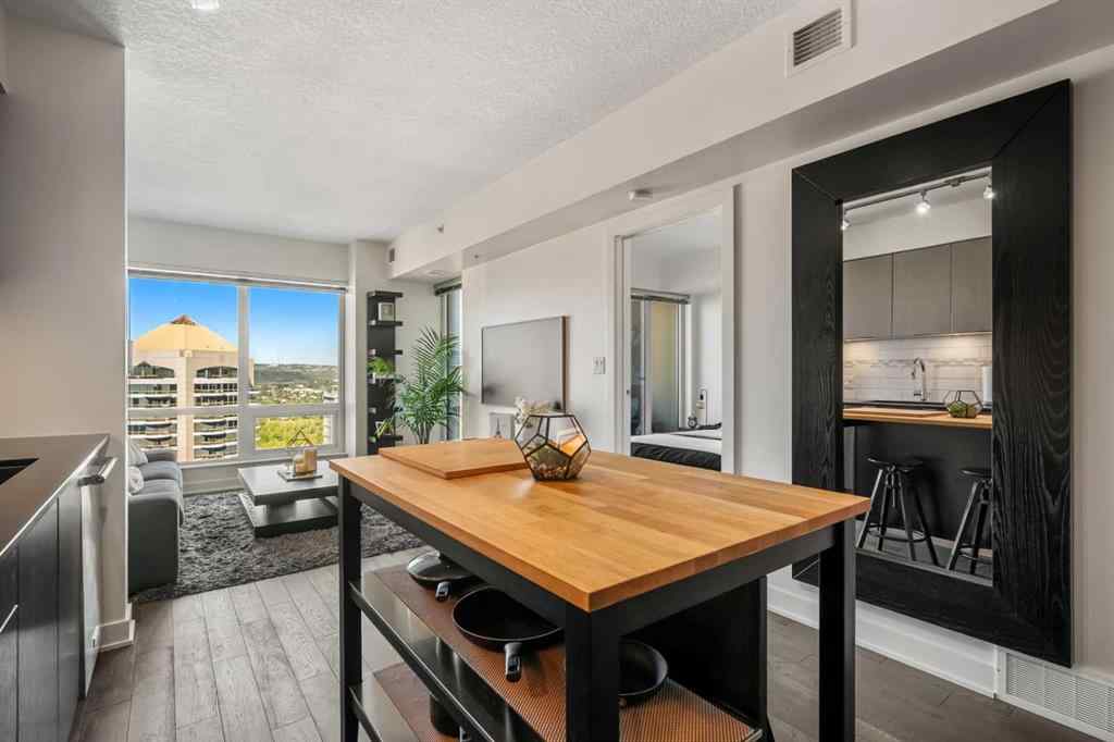 MLS® A2243293 - Unit #2602 930 6 Avenue SW in Downtown Commercial Core Calgary, Residential
