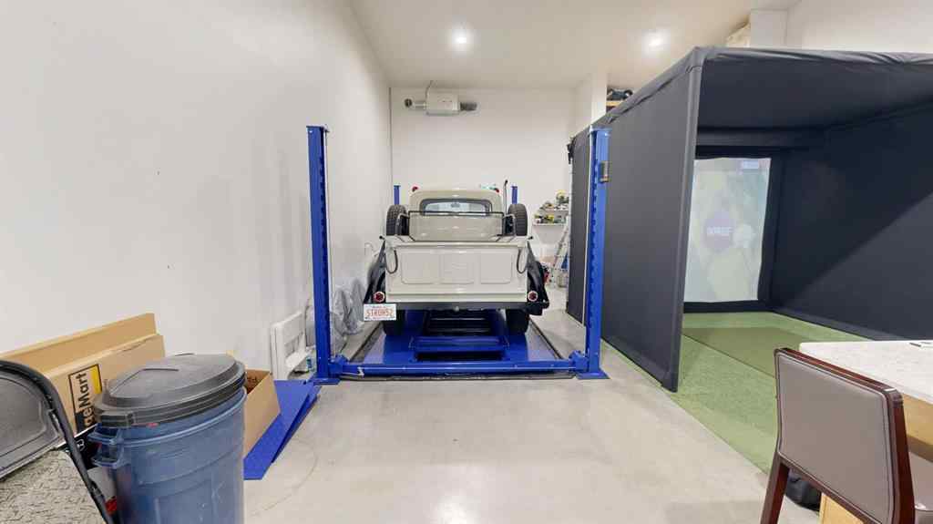 MLS® A2243297 - Unit #5 3954 30 Street N in Sherring Industrial Park Lethbridge, Commercial