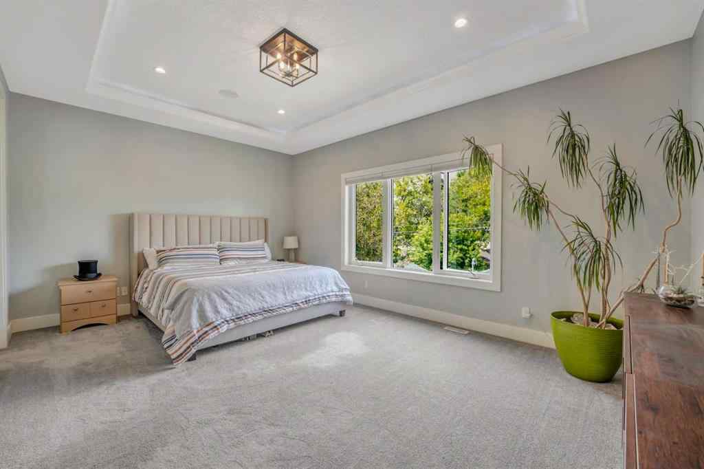 MLS® A2243305 - 420 14 Avenue NE in Renfrew Calgary, Residential