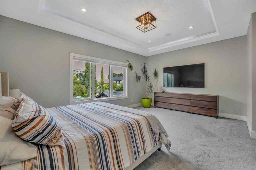MLS® A2243305 - 420 14 Avenue NE in Renfrew Calgary, Residential