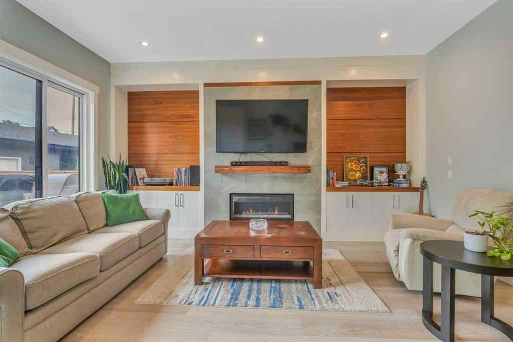 MLS® A2243305 - 420 14 Avenue NE in Renfrew Calgary, Residential