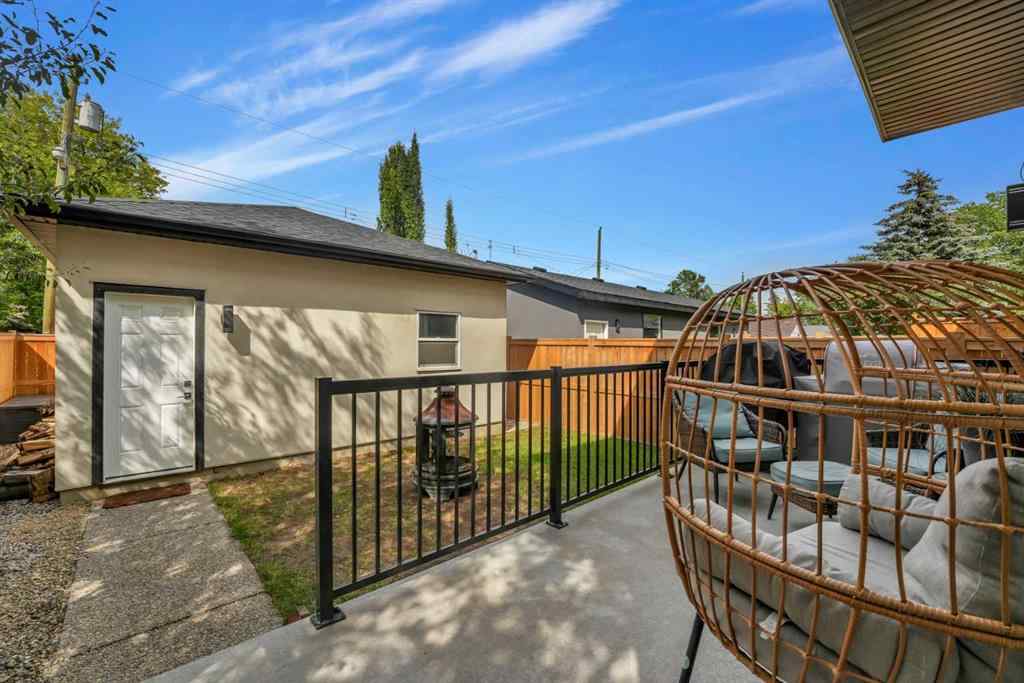 MLS® A2243305 - 420 14 Avenue NE in Renfrew Calgary, Residential