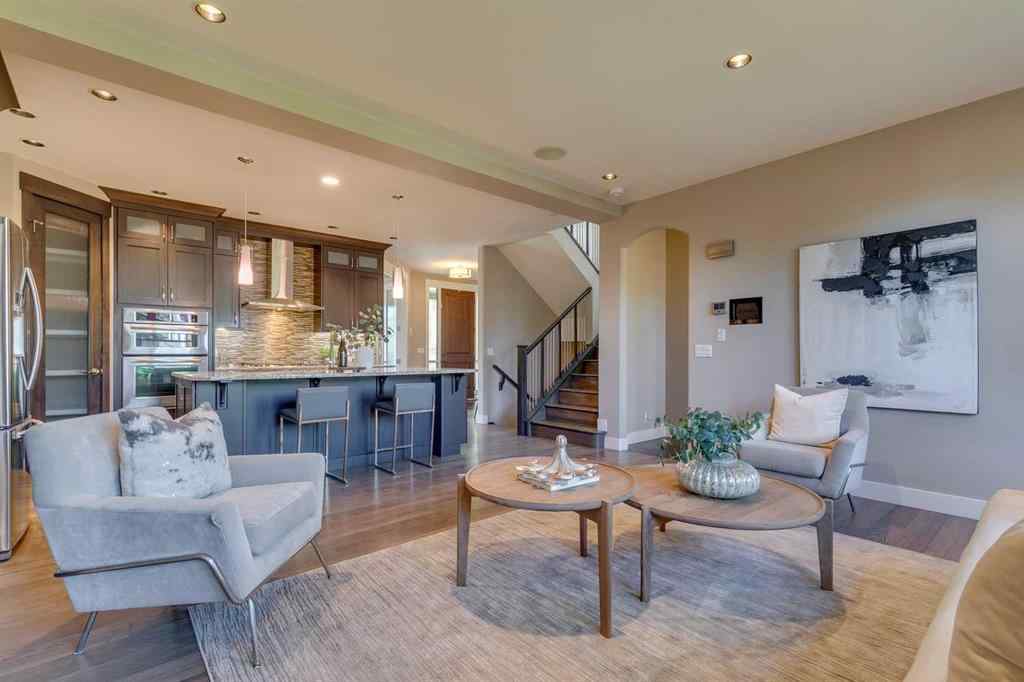 MLS® A2243309 - 2006 38 Avenue SW in Altadore Calgary, Residential