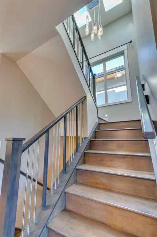 MLS® A2243309 - 2006 38 Avenue SW in Altadore Calgary, Residential