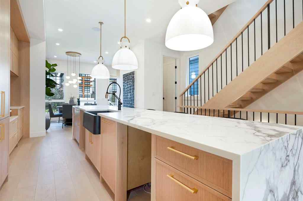 MLS® A2243310 - 1807 Broadview Road NW in Hillhurst Calgary, Residential