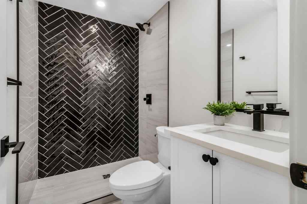 MLS® A2243319 - 2118 Victoria Crescent NW in Banff Trail Calgary, Residential
