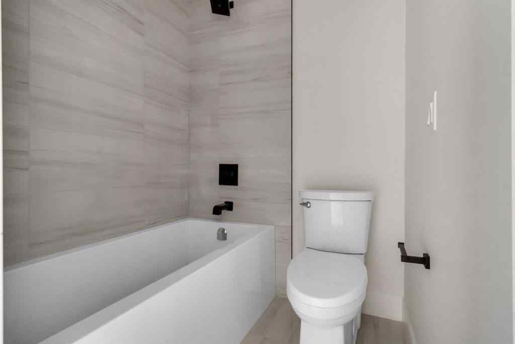 MLS® A2243319 - 2118 Victoria Crescent NW in Banff Trail Calgary, Residential