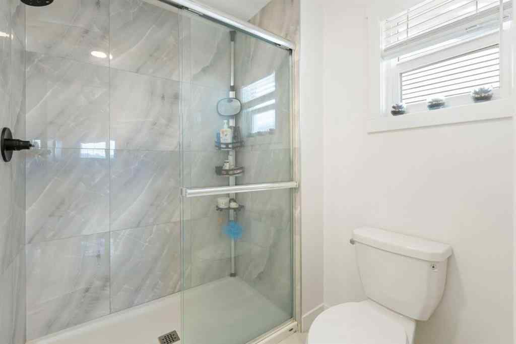 MLS® A2243329 - 1635 Baywater Street SW in Bayside Airdrie, Residential