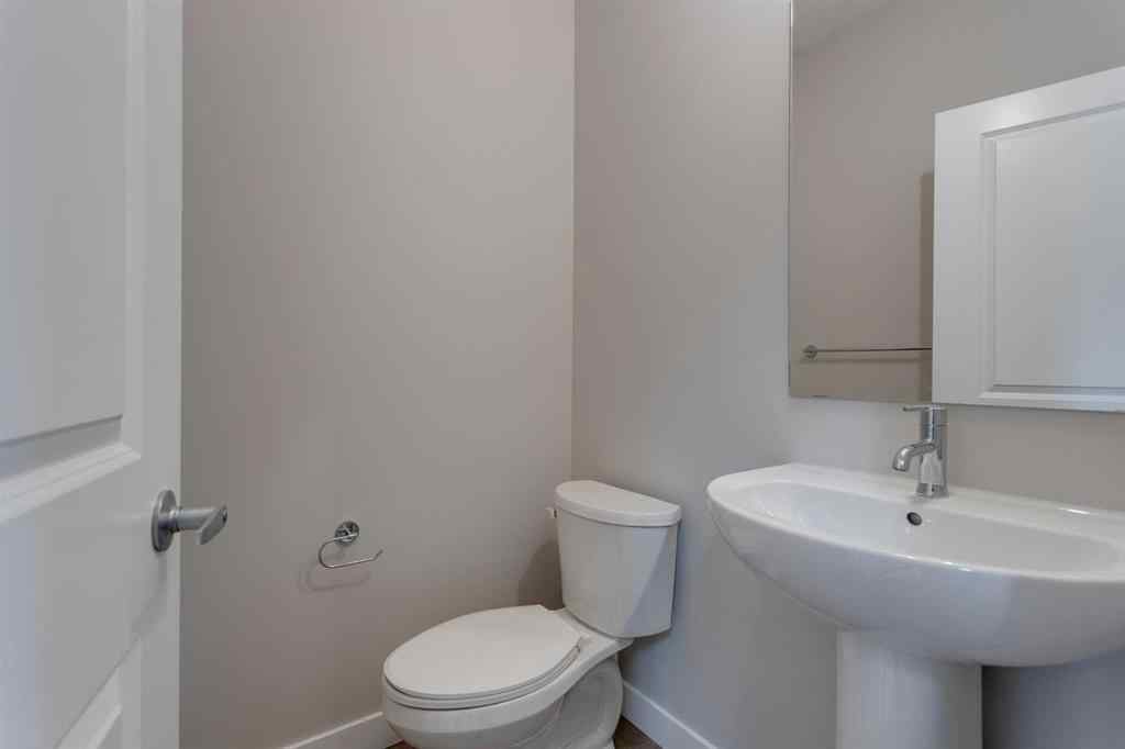 MLS® A2243332 - 1478 Bayview Point SW in Bayview Airdrie, Residential